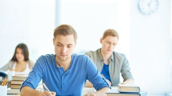 hausarbeit mit ki schreiben