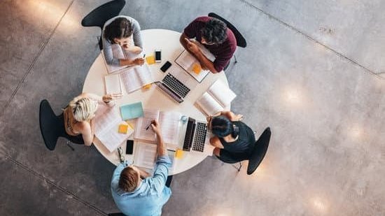 schriftliche hausarbeit muster